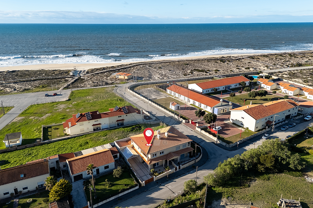 Moradia T4 à venda em Figueira da Foz