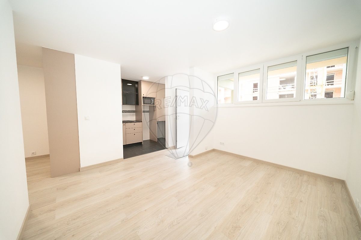 Apartamento T2 à venda em Loures