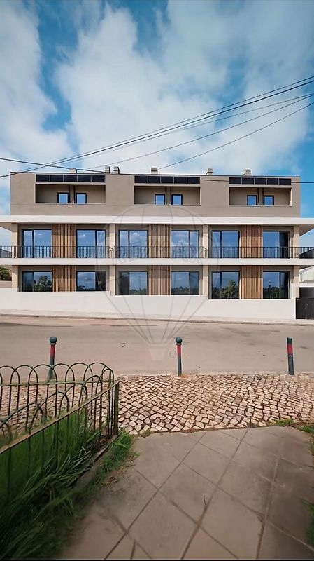 Apartamento T3 à venda em Loures