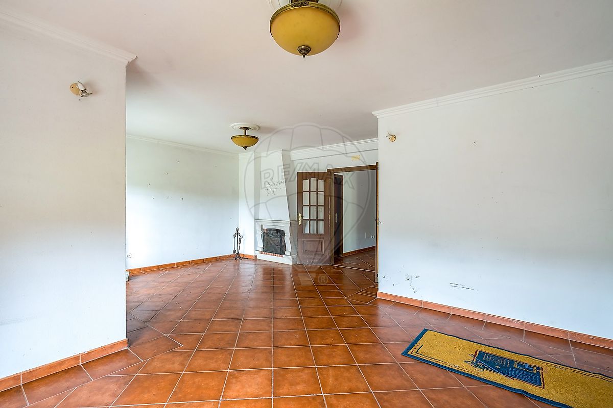 Moradia T5 à venda em Mafra