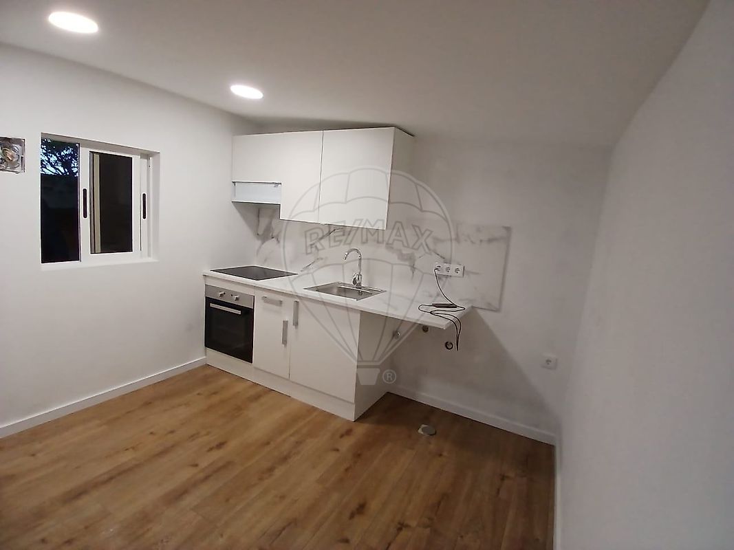 Apartamento T2 à venda em Odivelas