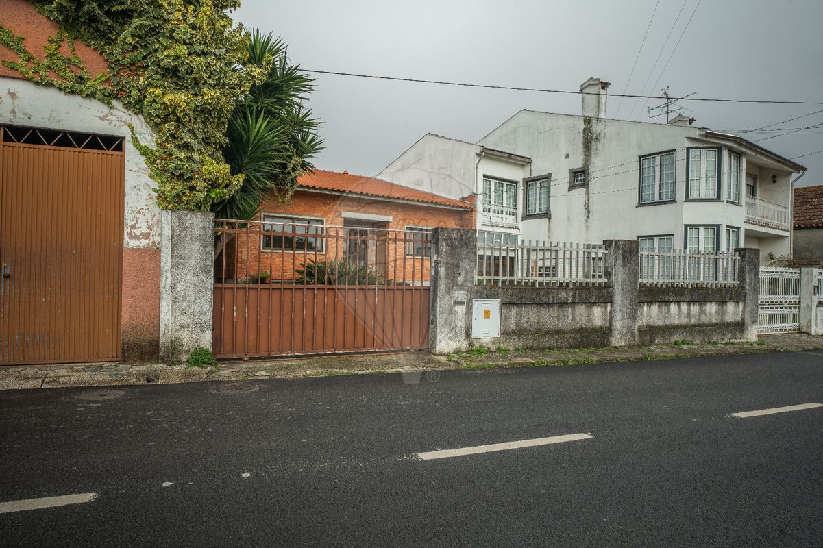 Moradia T4 para venda