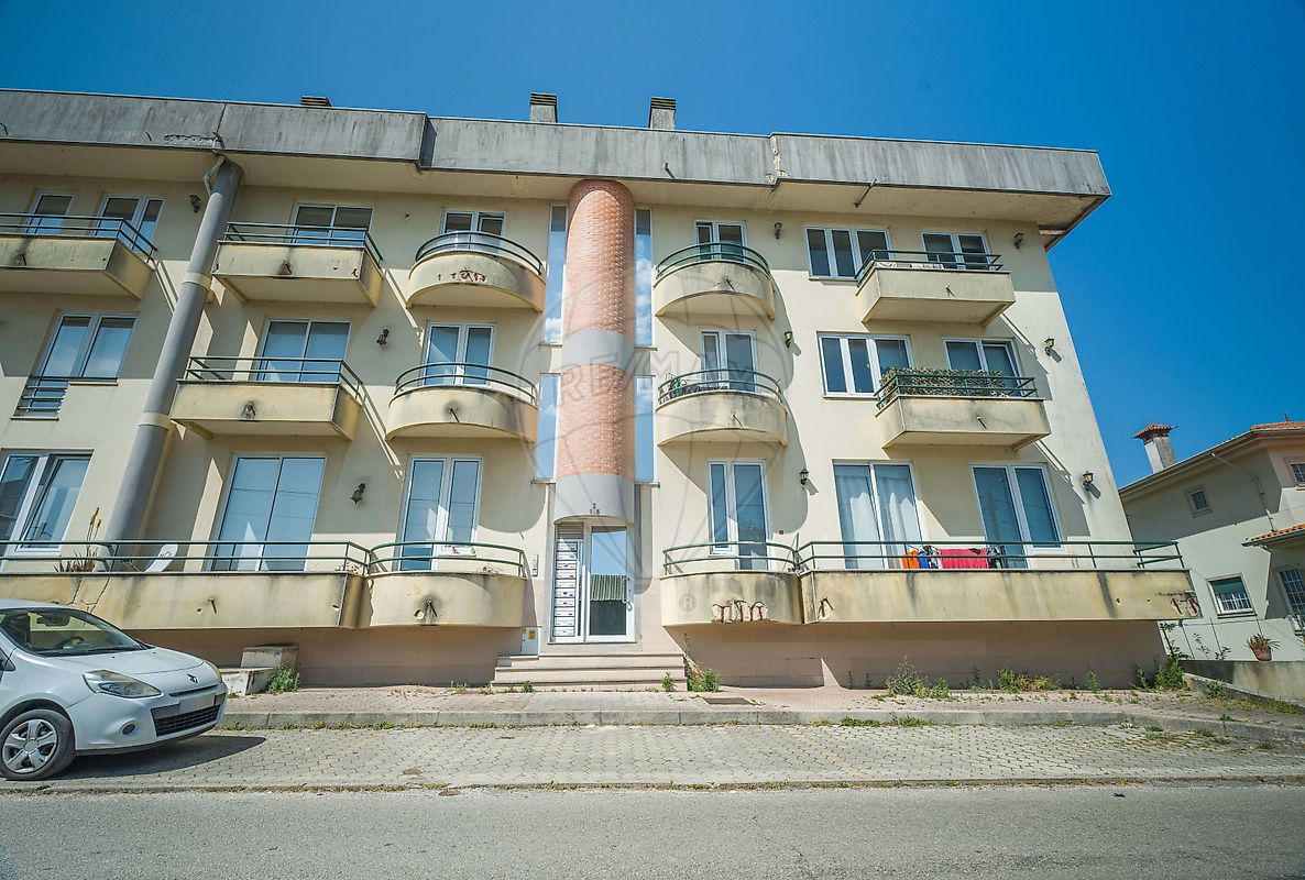 Apartamento T2 à venda em Oliveira do Bairro