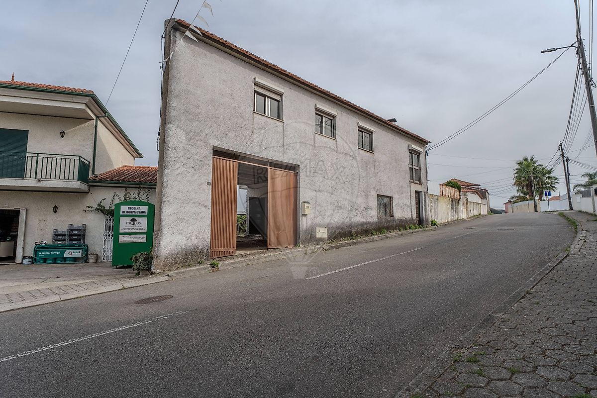 Moradia T5 à venda em Águeda e Borralha, €195.000