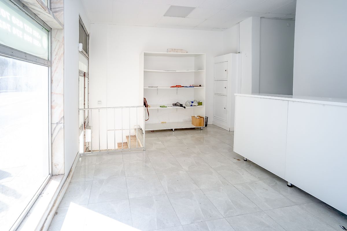 listing 123881080-58 picture-0