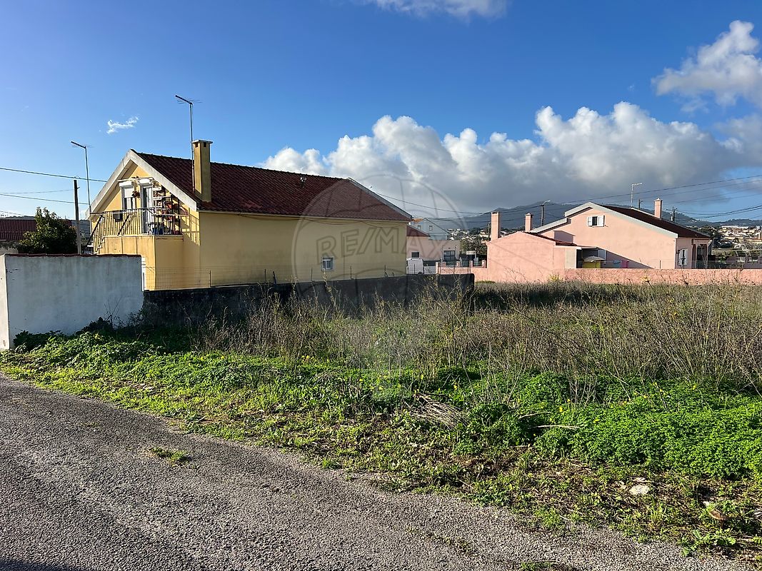 Terreno à venda em Sintra