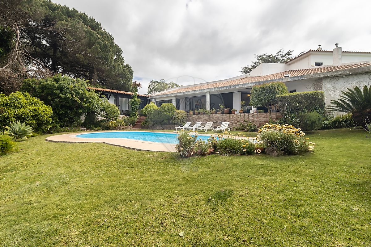 Moradia T6 à venda em Sesimbra
