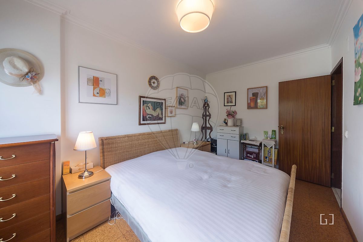 Apartamento T4 à venda em Mina de Água, Amadora — foto 11