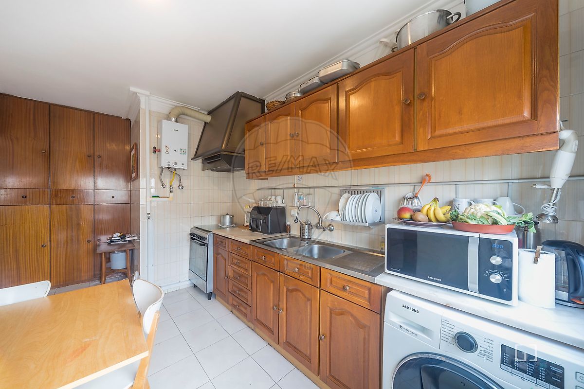Apartamento T4 à venda em Mina de Água, Amadora — foto 16