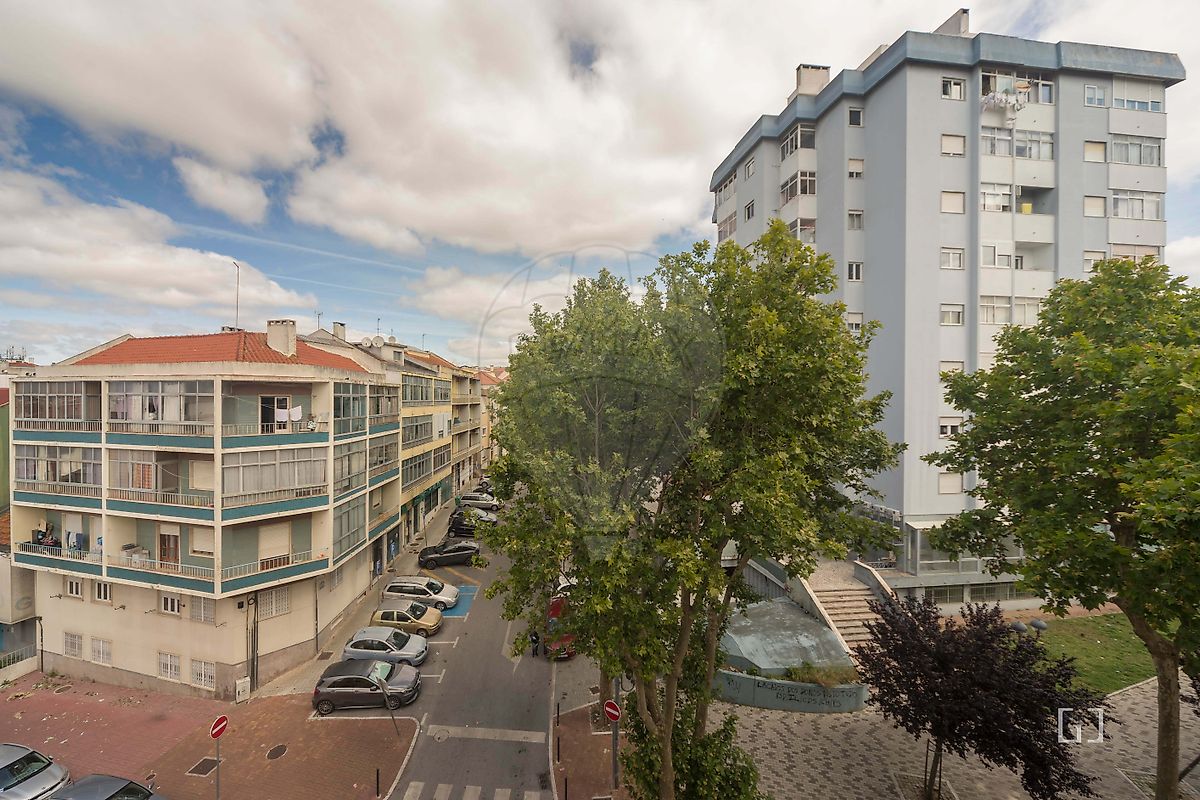 Apartamento T4 à venda em Mina de Água, Amadora — foto 20
