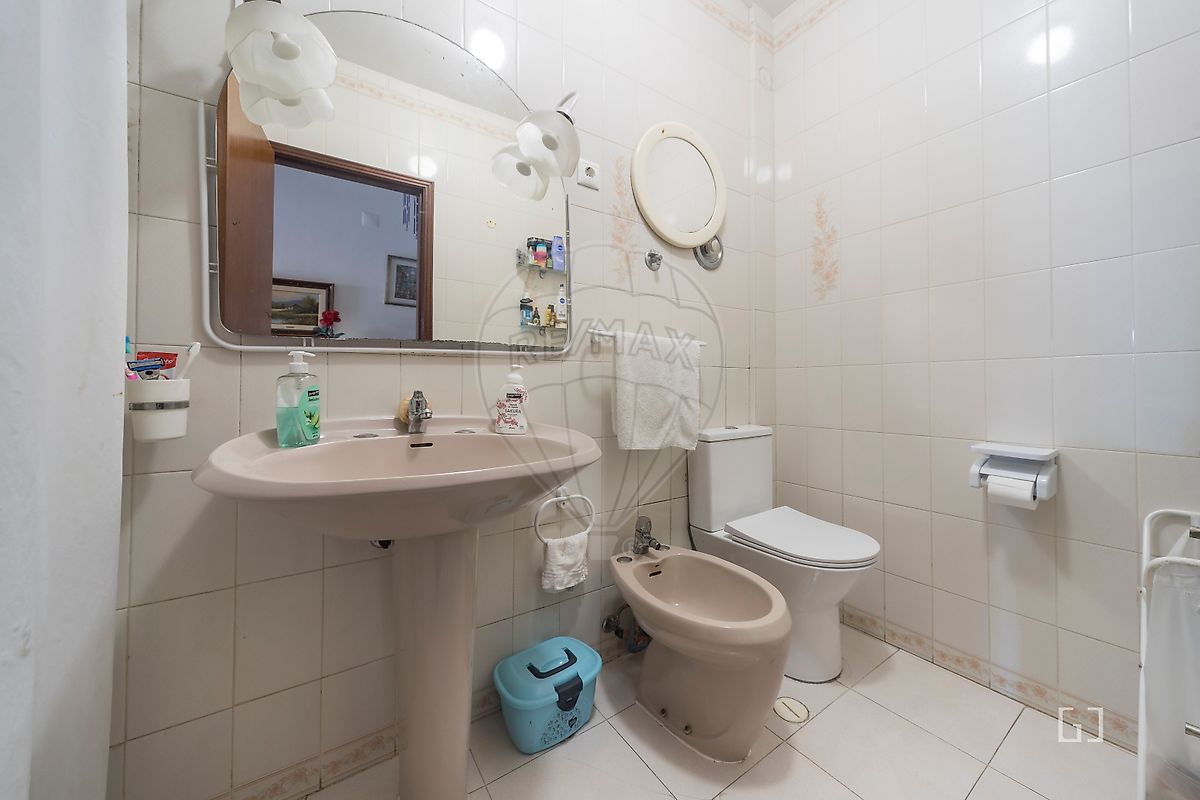 Apartamento T4 à venda em Mina de Água, Amadora — foto 9
