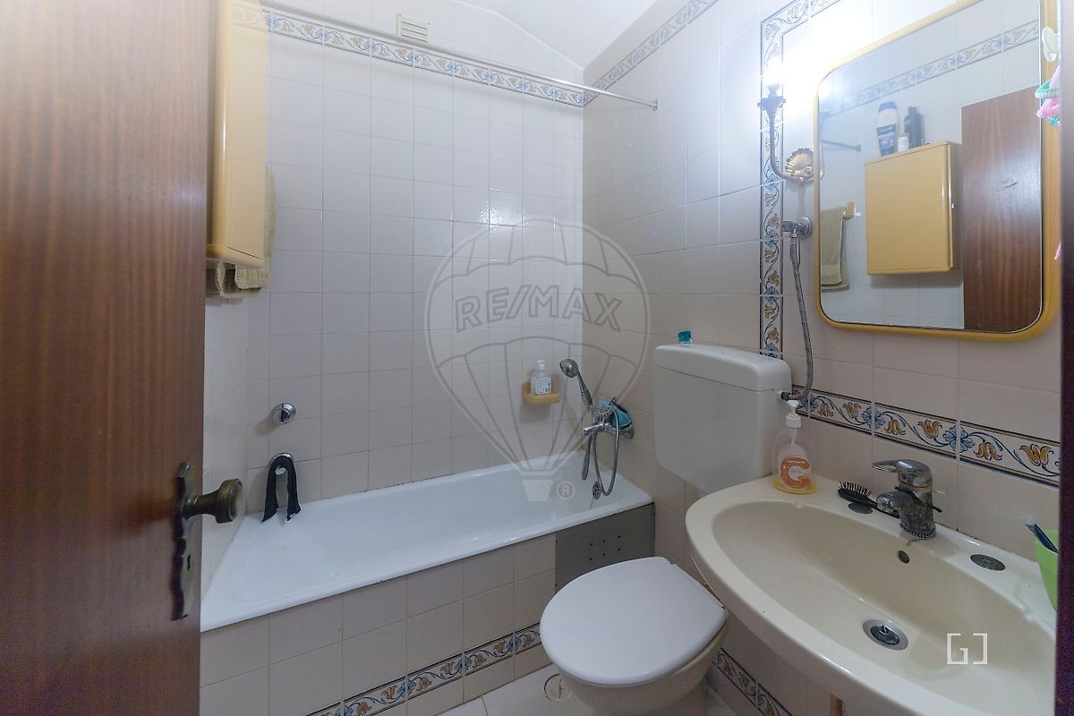 Apartamento T4 à venda em Mina de Água, Amadora — foto 7