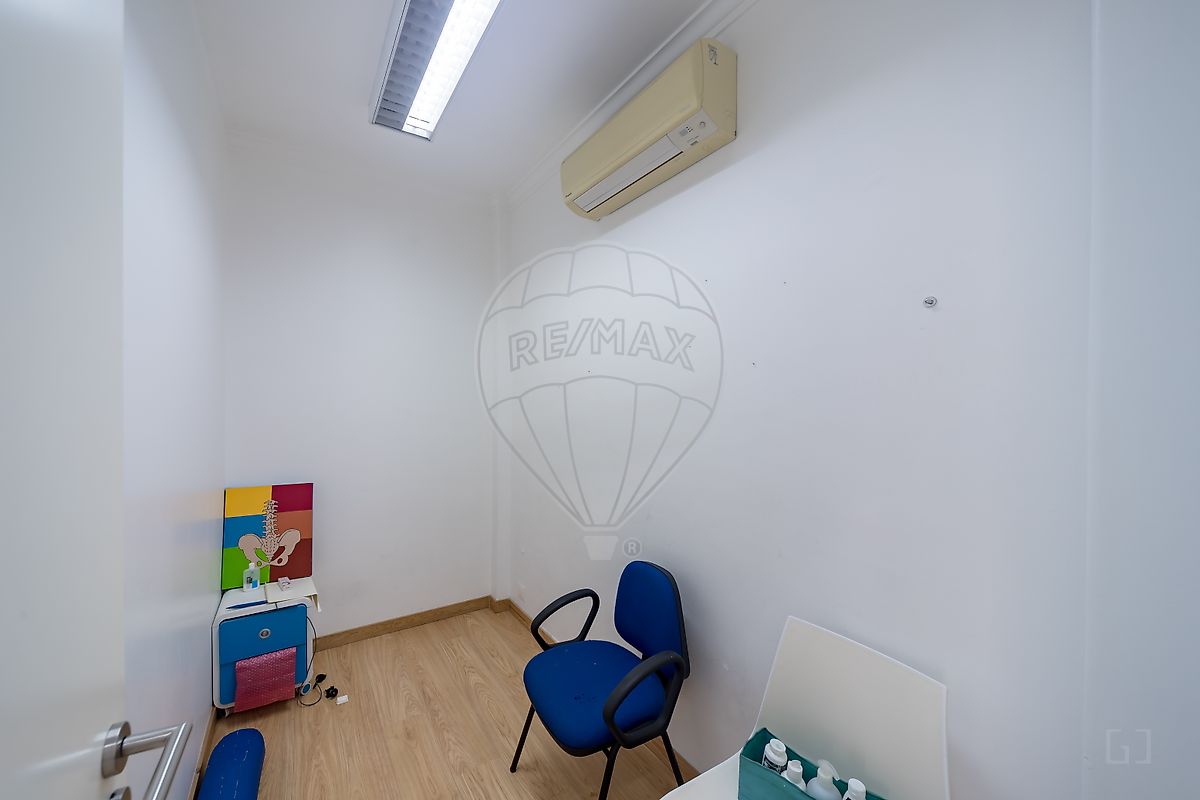 Moradia T4 à venda em Mina de Água, Amadora — foto 12