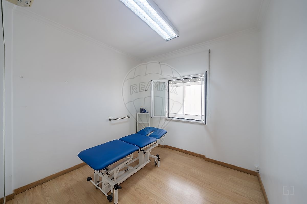 Moradia T4 à venda em Mina de Água, Amadora — foto 21