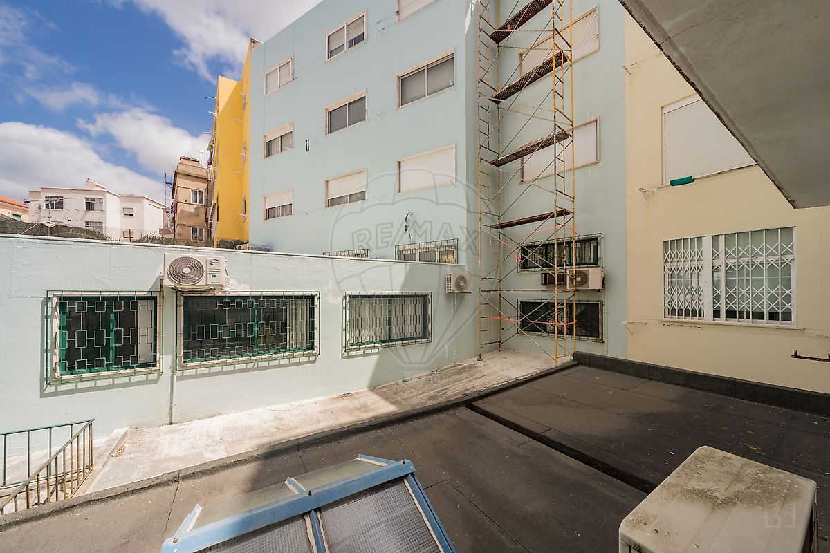 Moradia T4 à venda em Mina de Água, Amadora — foto 25