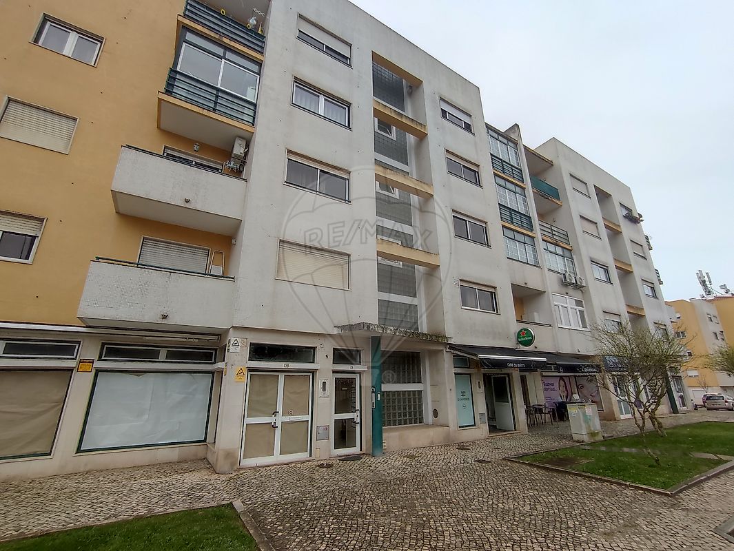 Apartamento - Santo António da Charneca, Barreiro, Setúbal