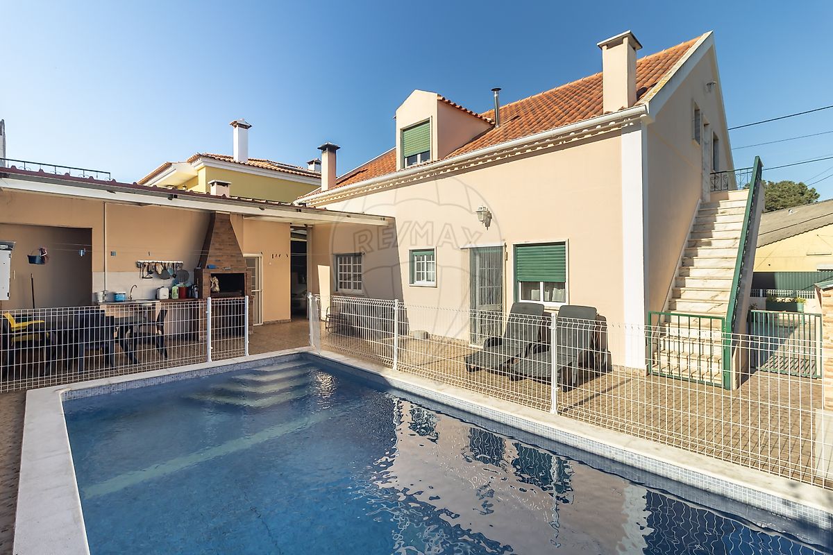 Moradia T5 à venda em Sesimbra