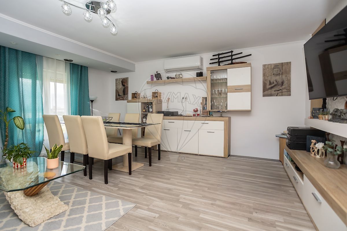 Apartamento T3 à venda em Almada