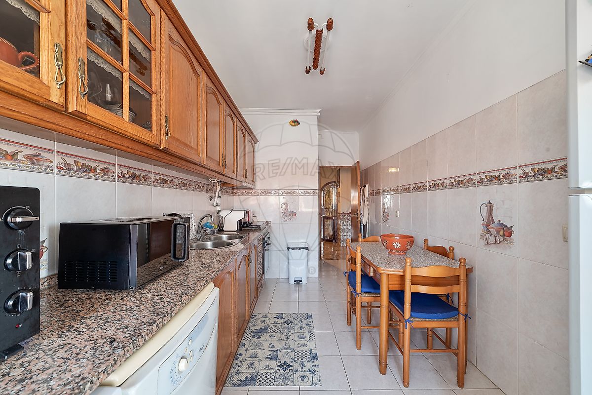 Apartamento T2 à venda em Amora, Seixal — foto 13