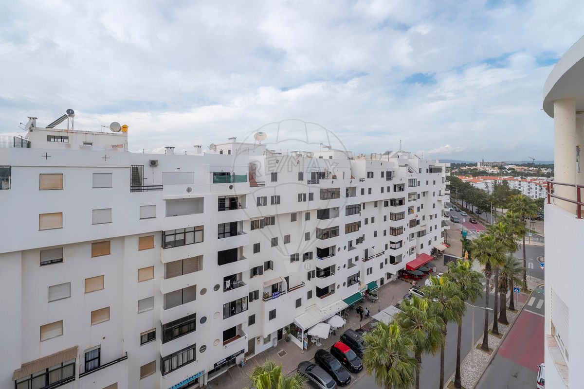 listing 123901087-45 picture-0