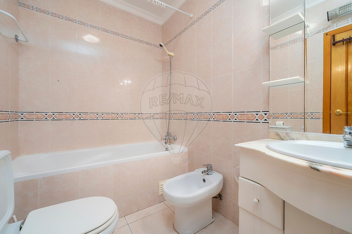 listing 123901087-45 picture-0