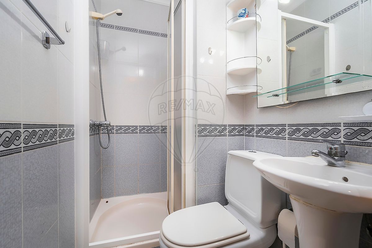 listing 123901087-45 picture-0