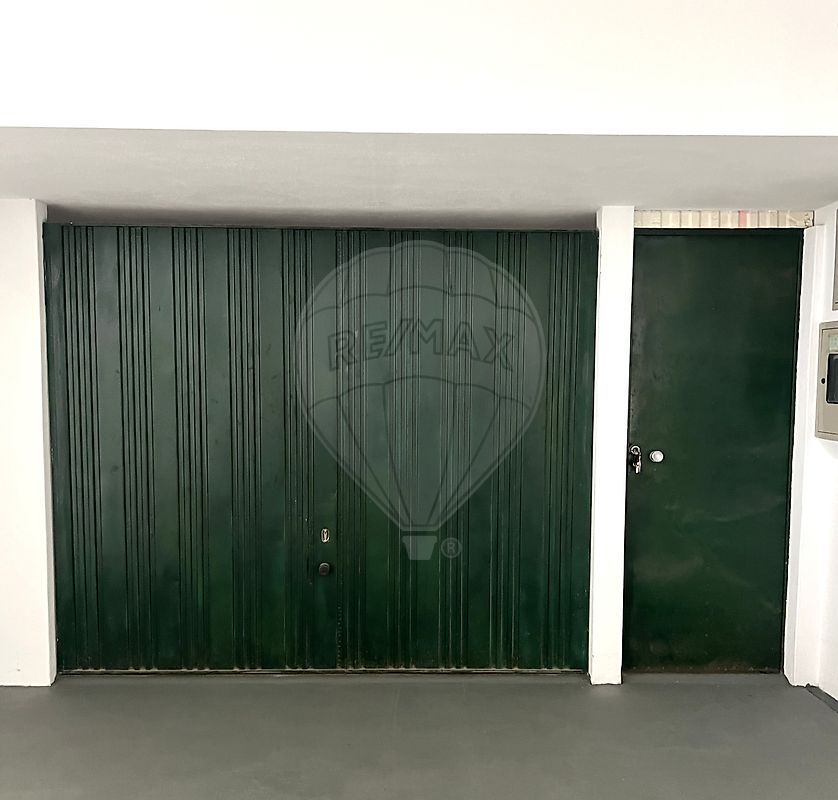 Garagem à venda em Vila Real de Santo António