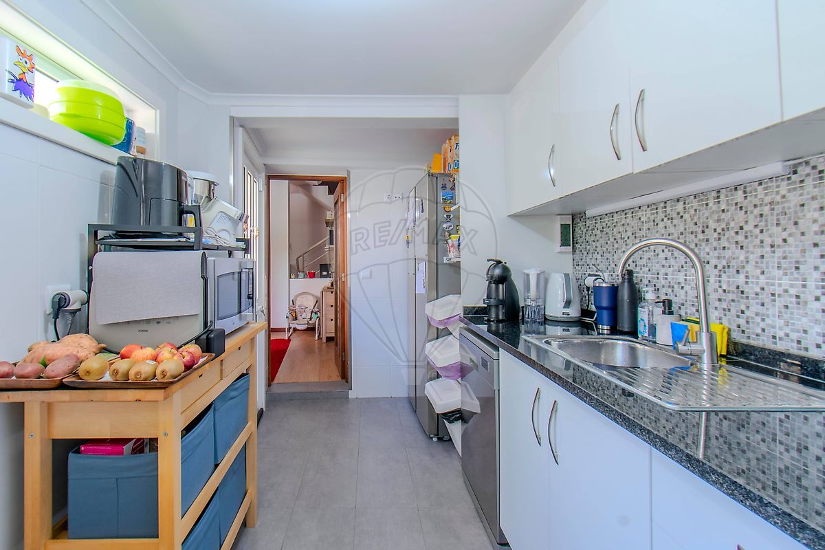 listing 123911039-99 picture-0
