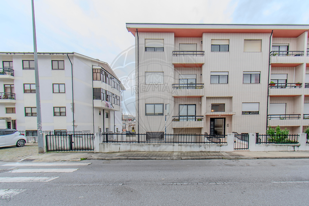 Apartamento T3 à venda em Gondomar