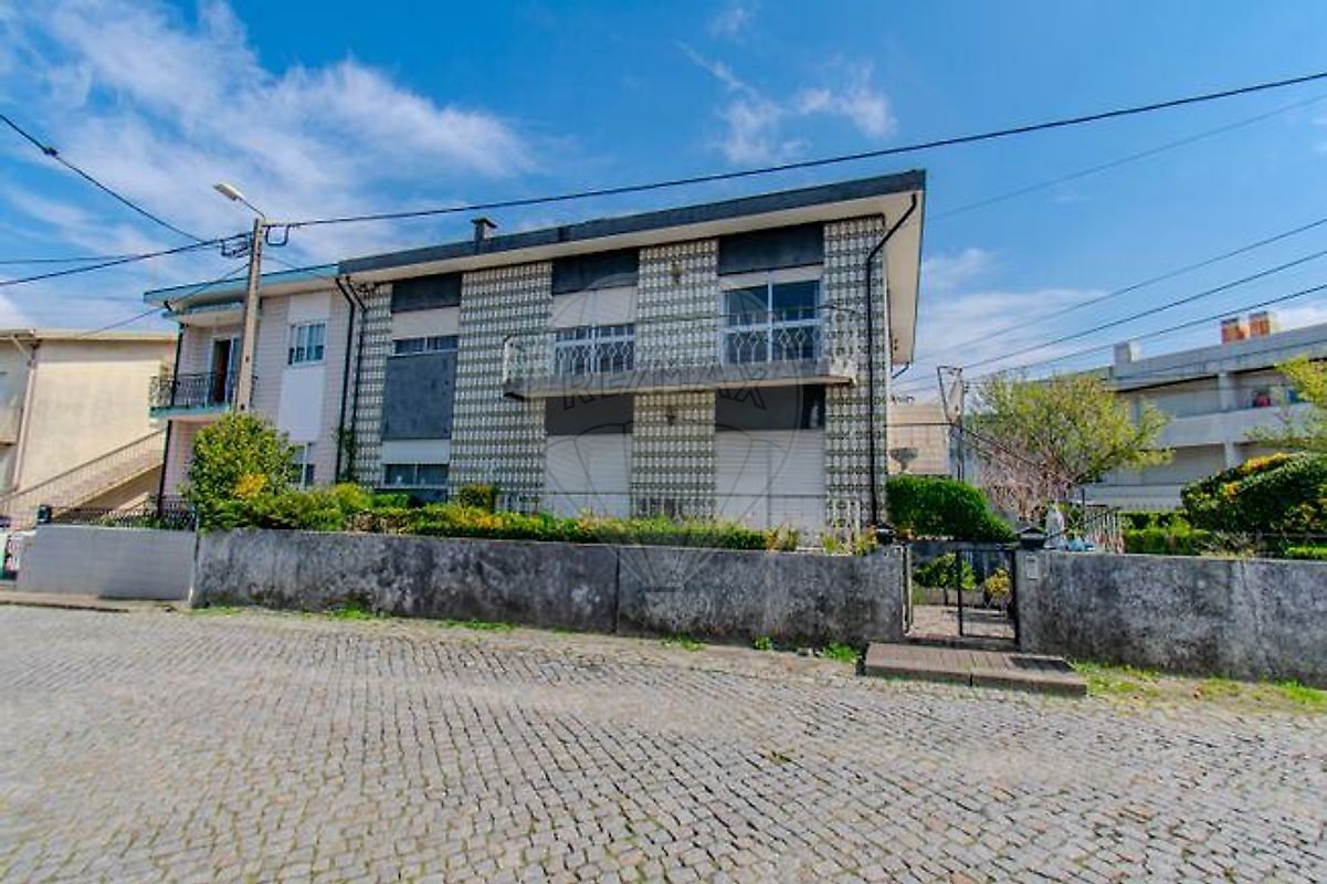 Moradia T3 à venda em Maia