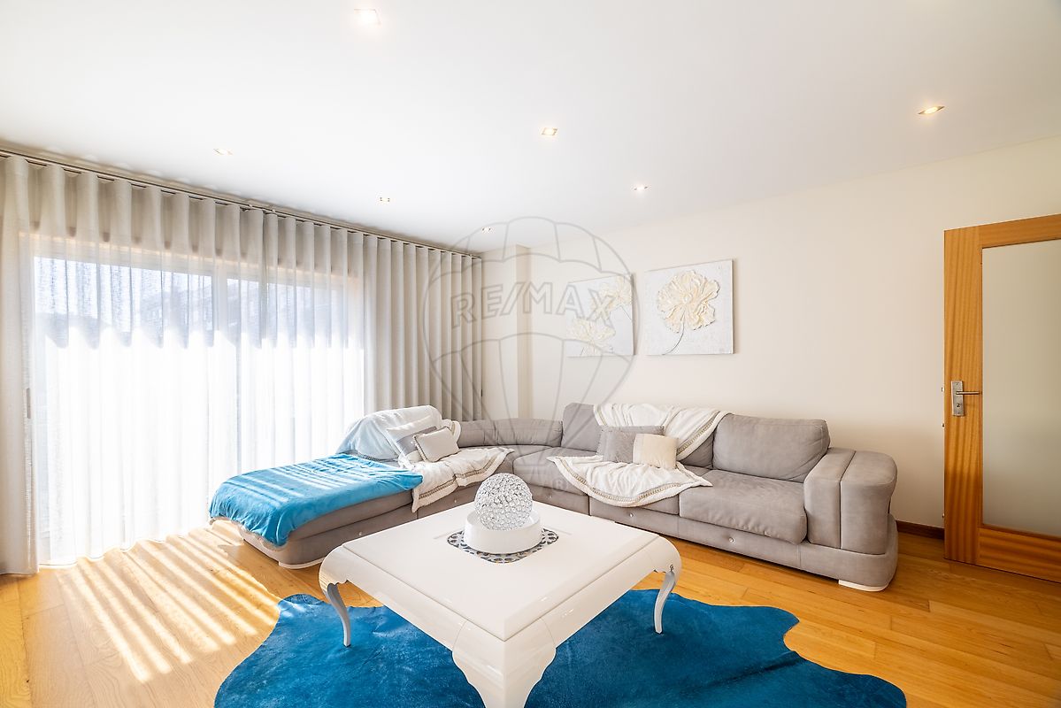 Apartamento T3 à venda em Santa Maria da Feira, Travanca, Sanfins e Espargo, Santa Maria da Feira — foto 2
