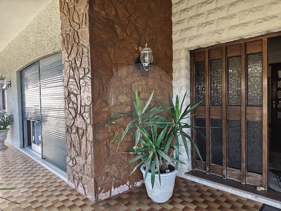 Apartamento T6 à venda em Gondomar
