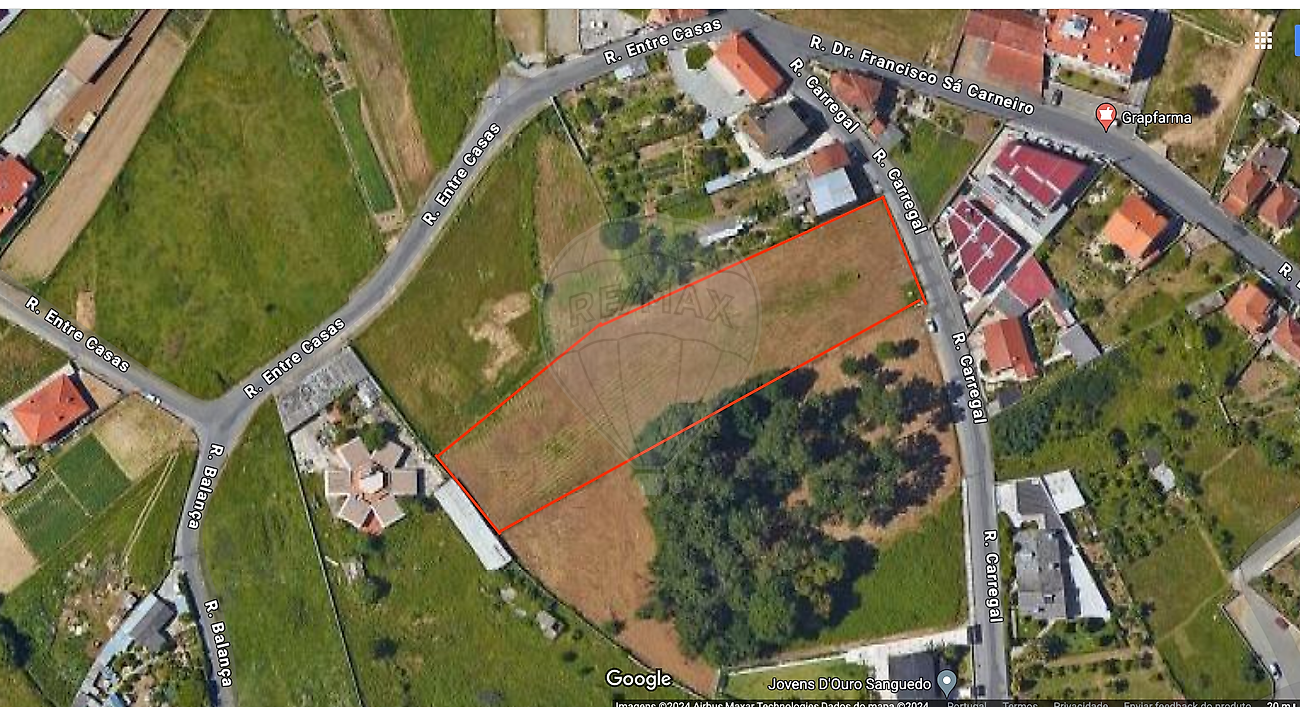 Terreno à venda em Santa Maria da Feira