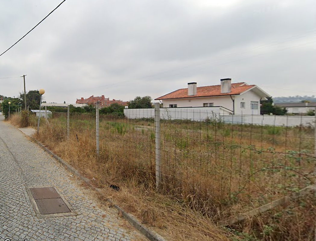 Land for sale in Santa Maria da Feira, Portugal — €55,000