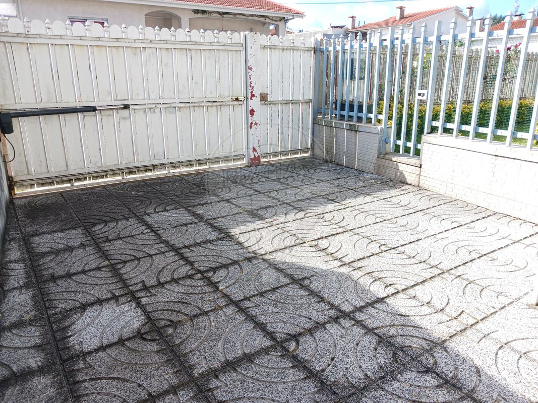 listing 123931184-2 picture-0