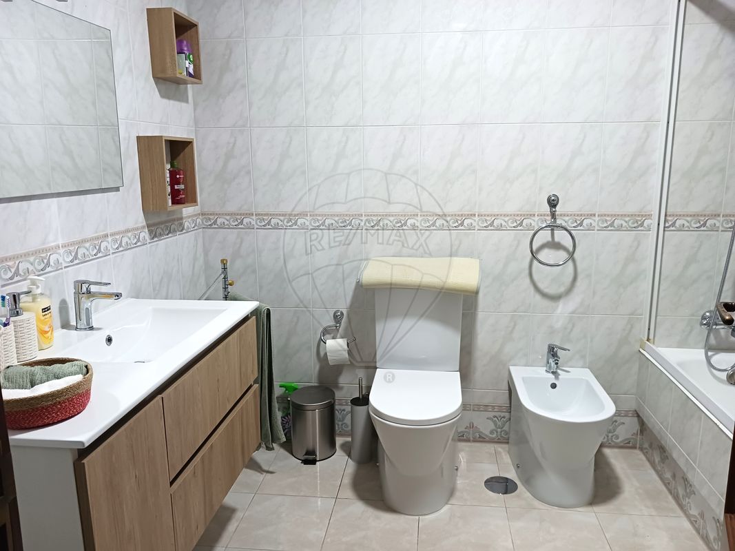 listing 123931184-2 picture-0