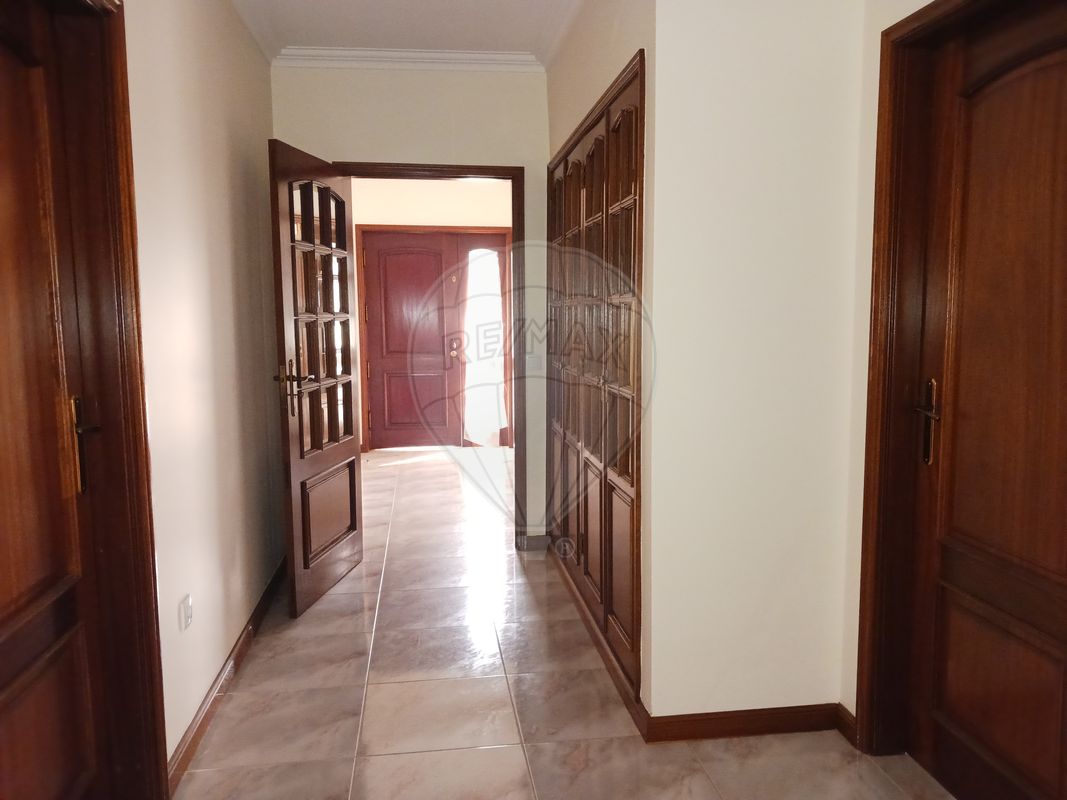 listing 123931184-2 picture-0