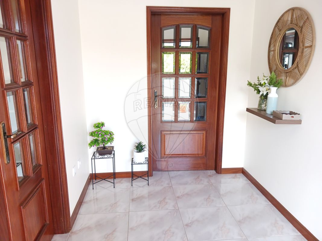 listing 123931184-2 picture-0