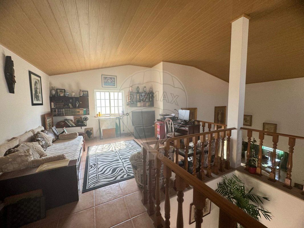 listing 123941172-1 picture-0