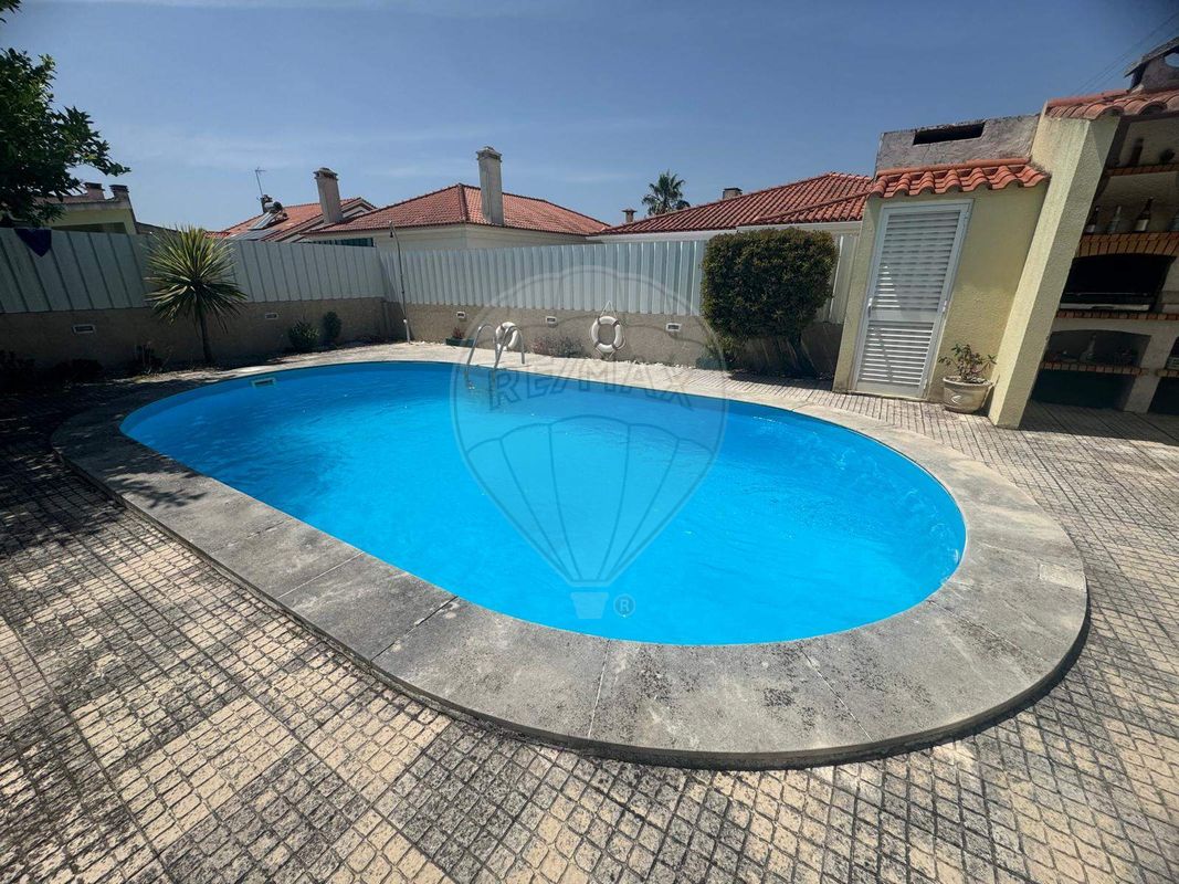 listing 123941172-1 picture-0