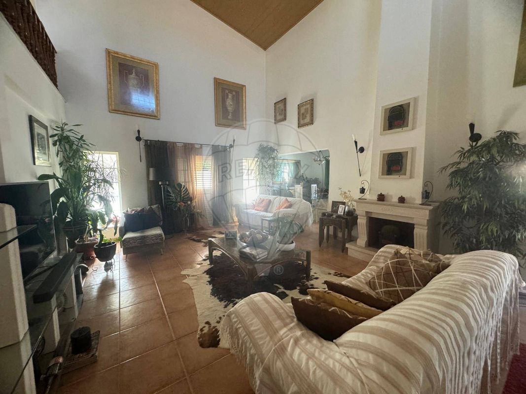 listing 123941172-1 picture-0