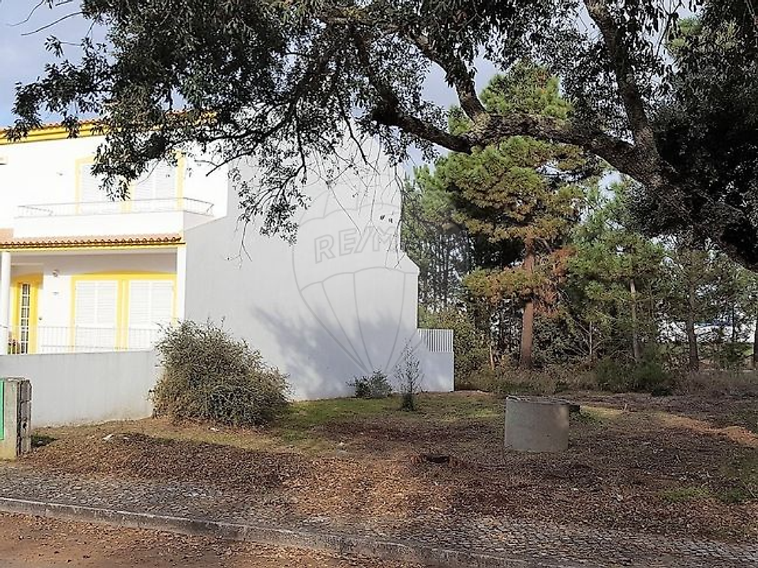 Terreno à venda em Sesimbra