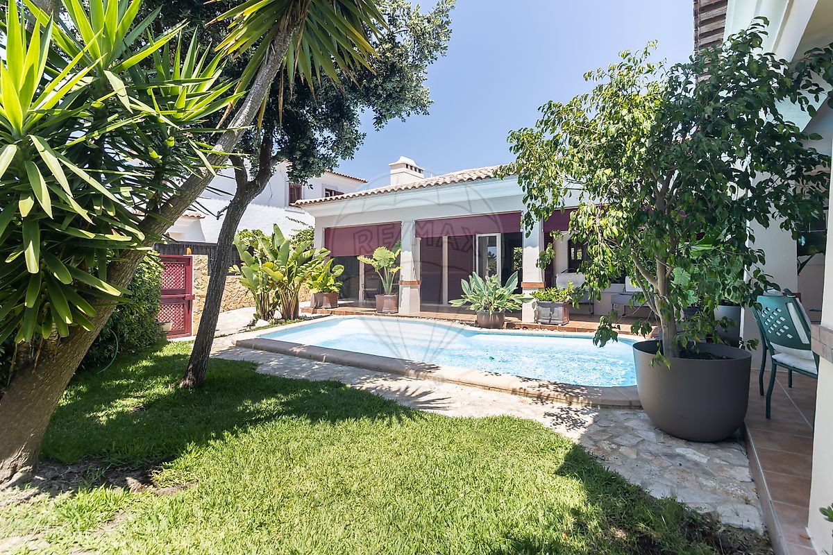Apartamento T3 à venda em Sesimbra