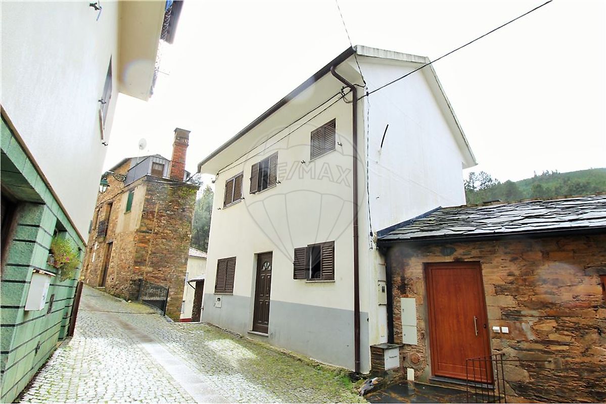 Moradia T2 para venda