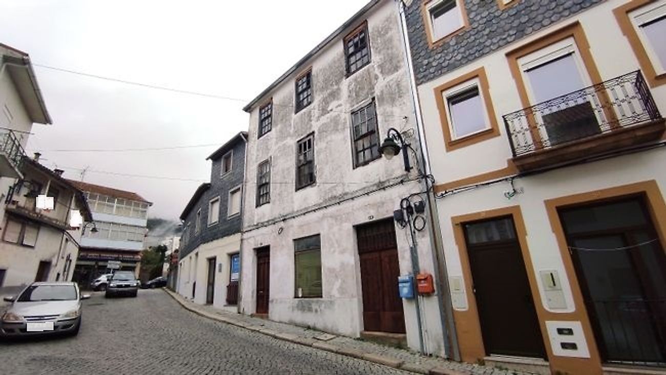 Moradia T7 à venda em Covilhã