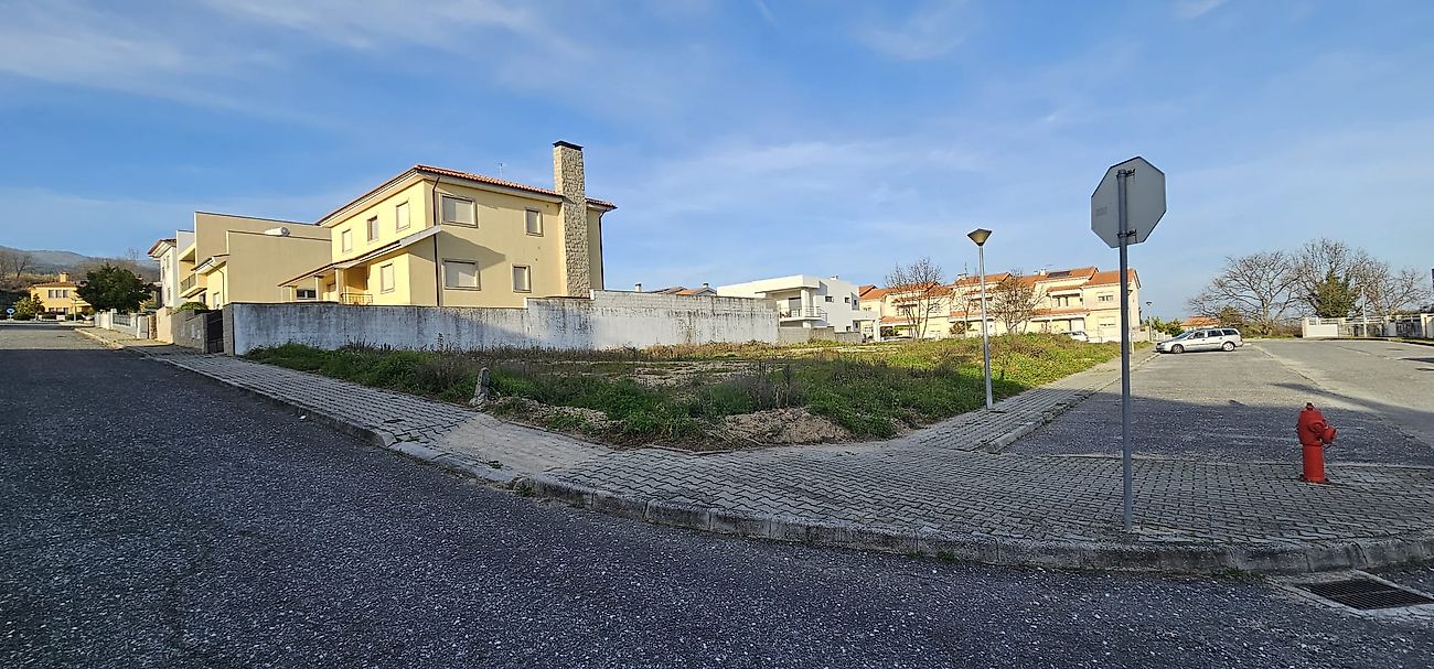 Land for sale in Covilhã, Portugal — €72,000