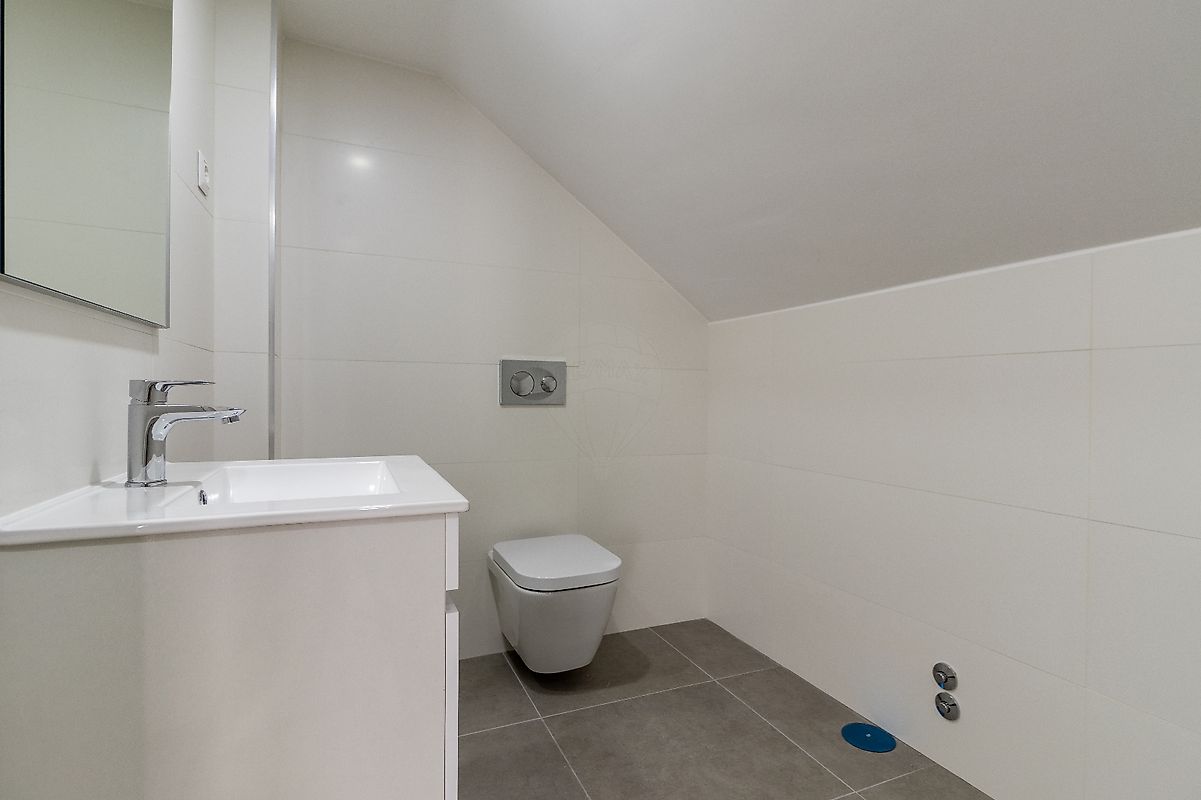 listing 123951215-28 picture-0