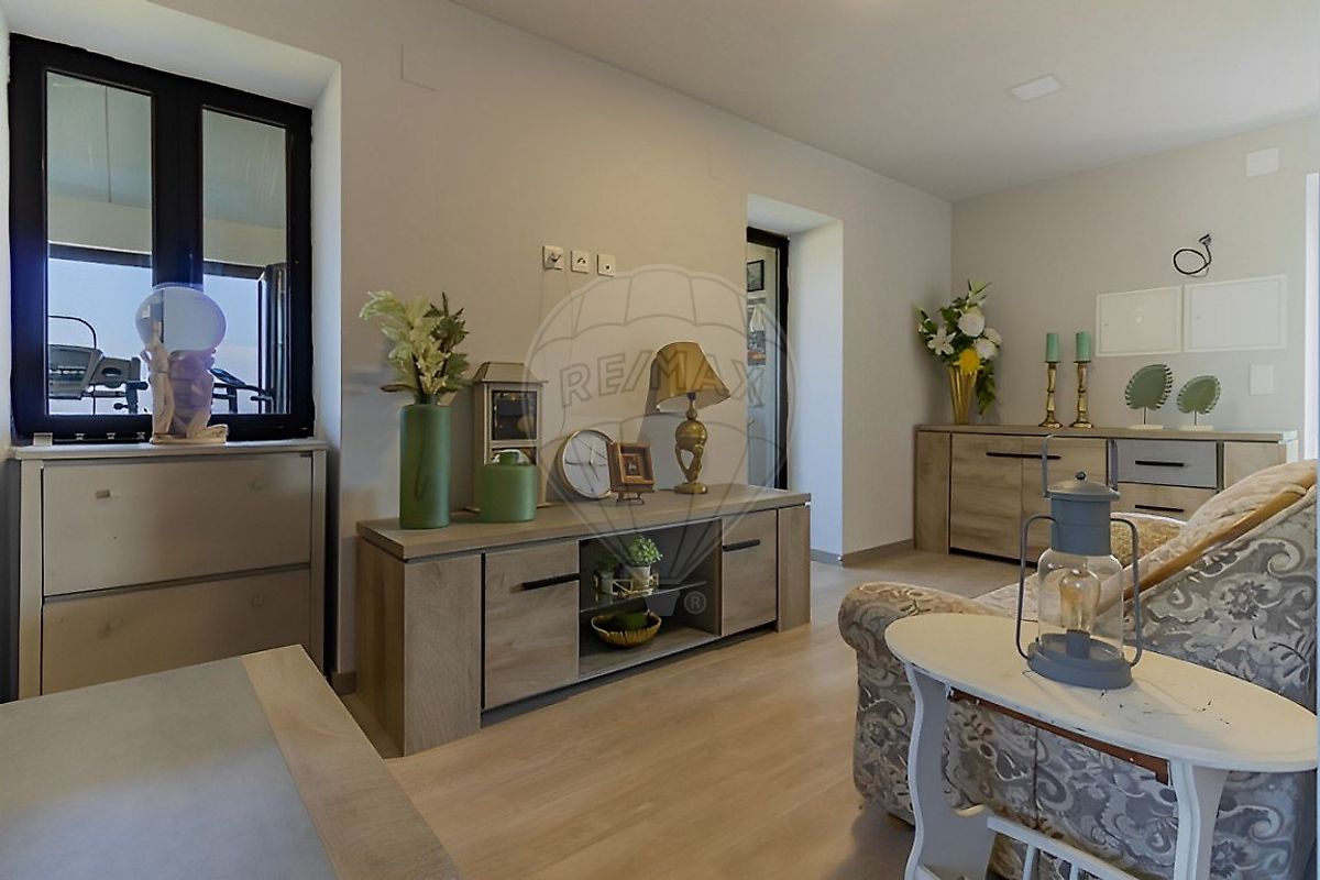 listing 123951015-191 picture-0