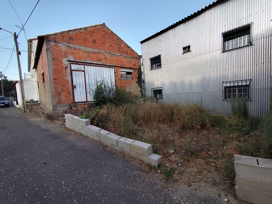 Terreno à venda em Covilhã