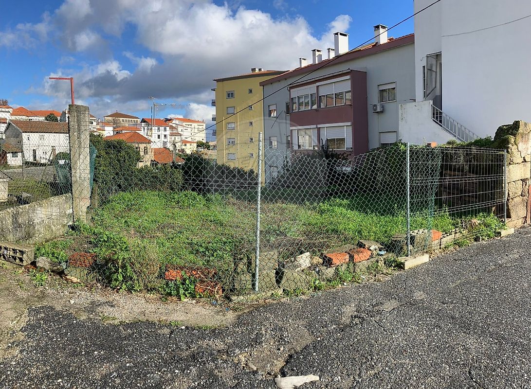 Moradia T3 à venda em Covilhã